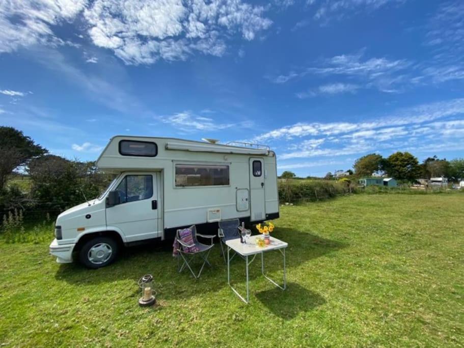 Lily Cosy Campervan With Sea Views & Amazing Sunrises St Ives  Ngoại thất bức ảnh